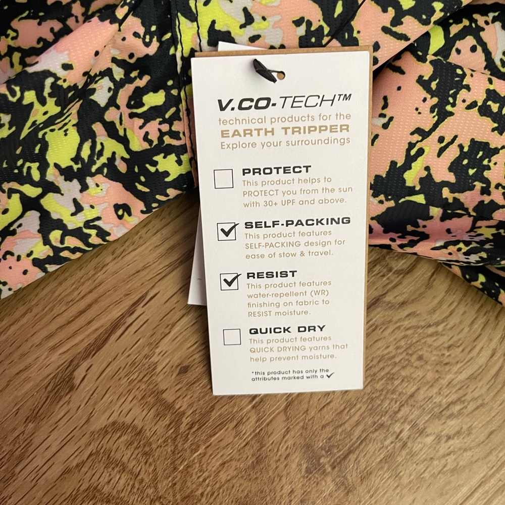Volcom Pull Over Rain/Wind Jacket - Picture 10 of 11